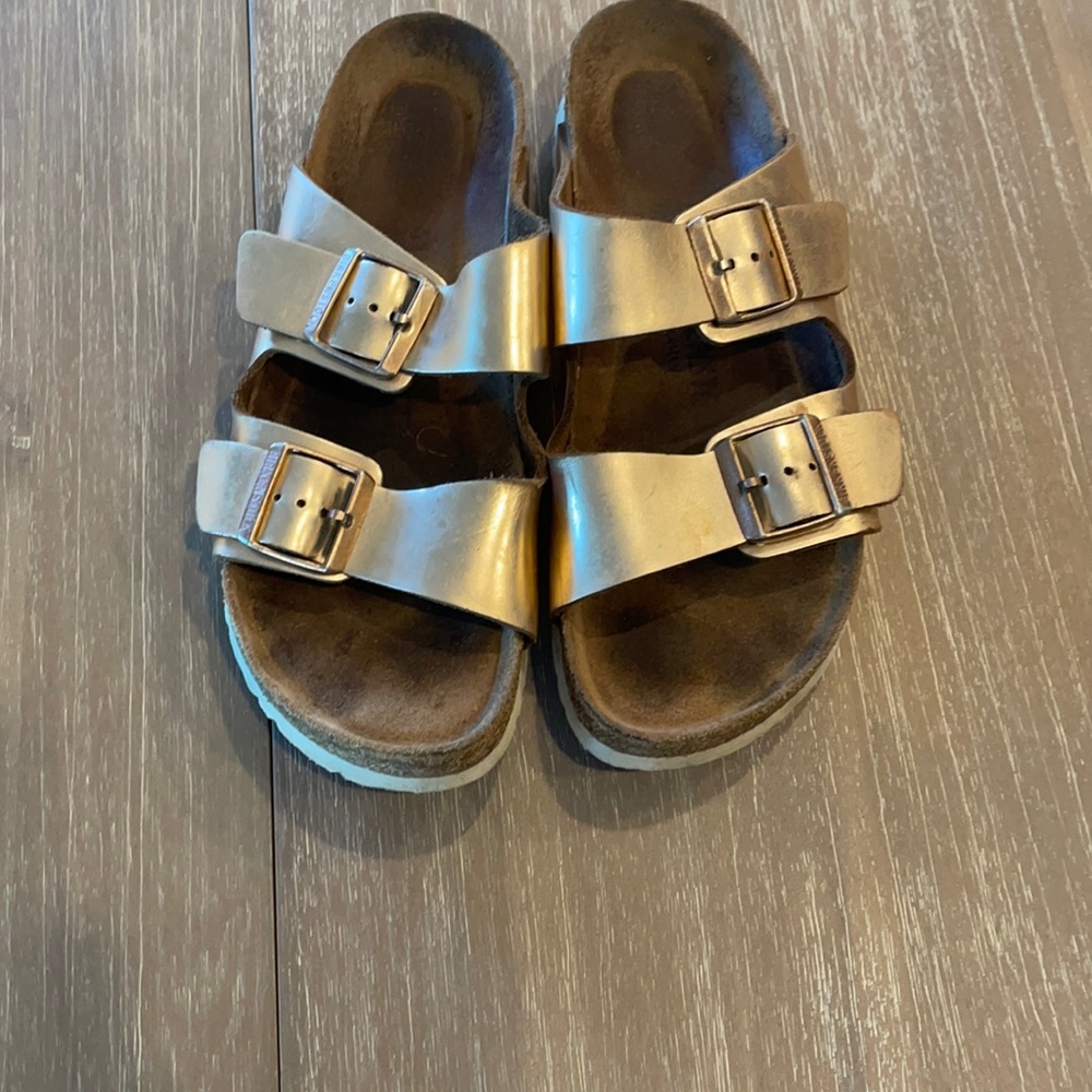 Gold Birkenstock’s, so comfy!